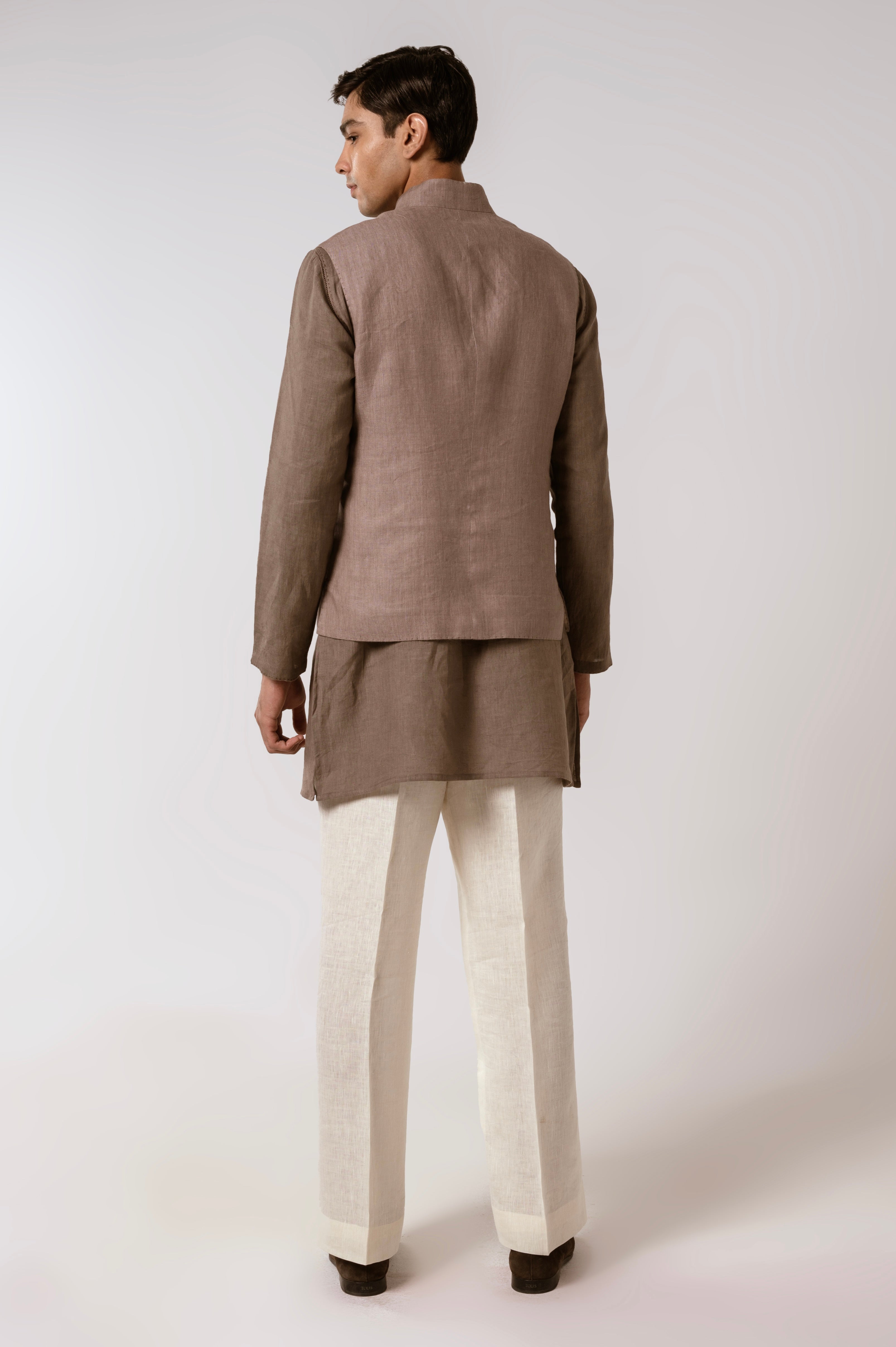 Ameer Sadri In Dusty Beige Linen