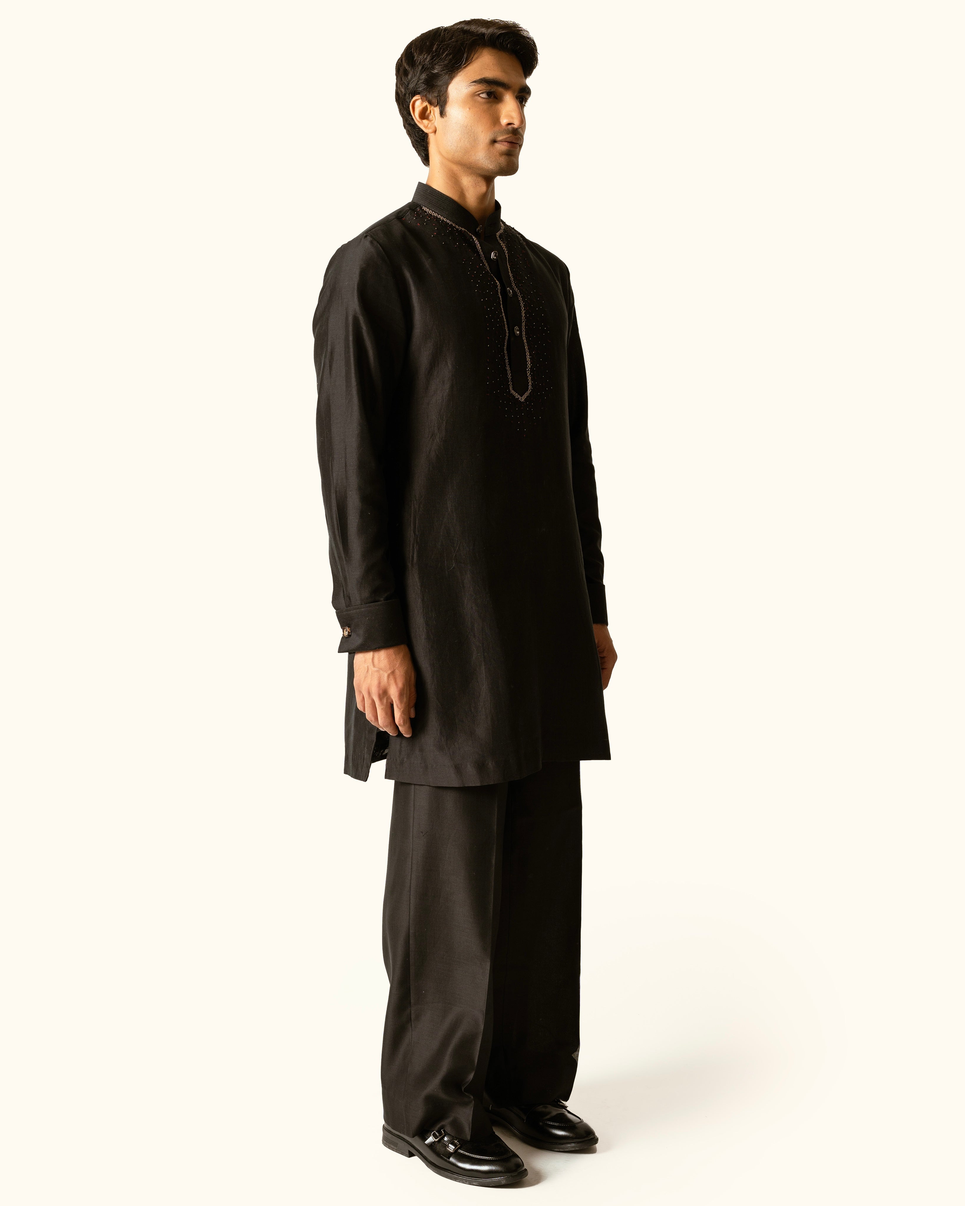 Black Neckline Embroidered Kurta