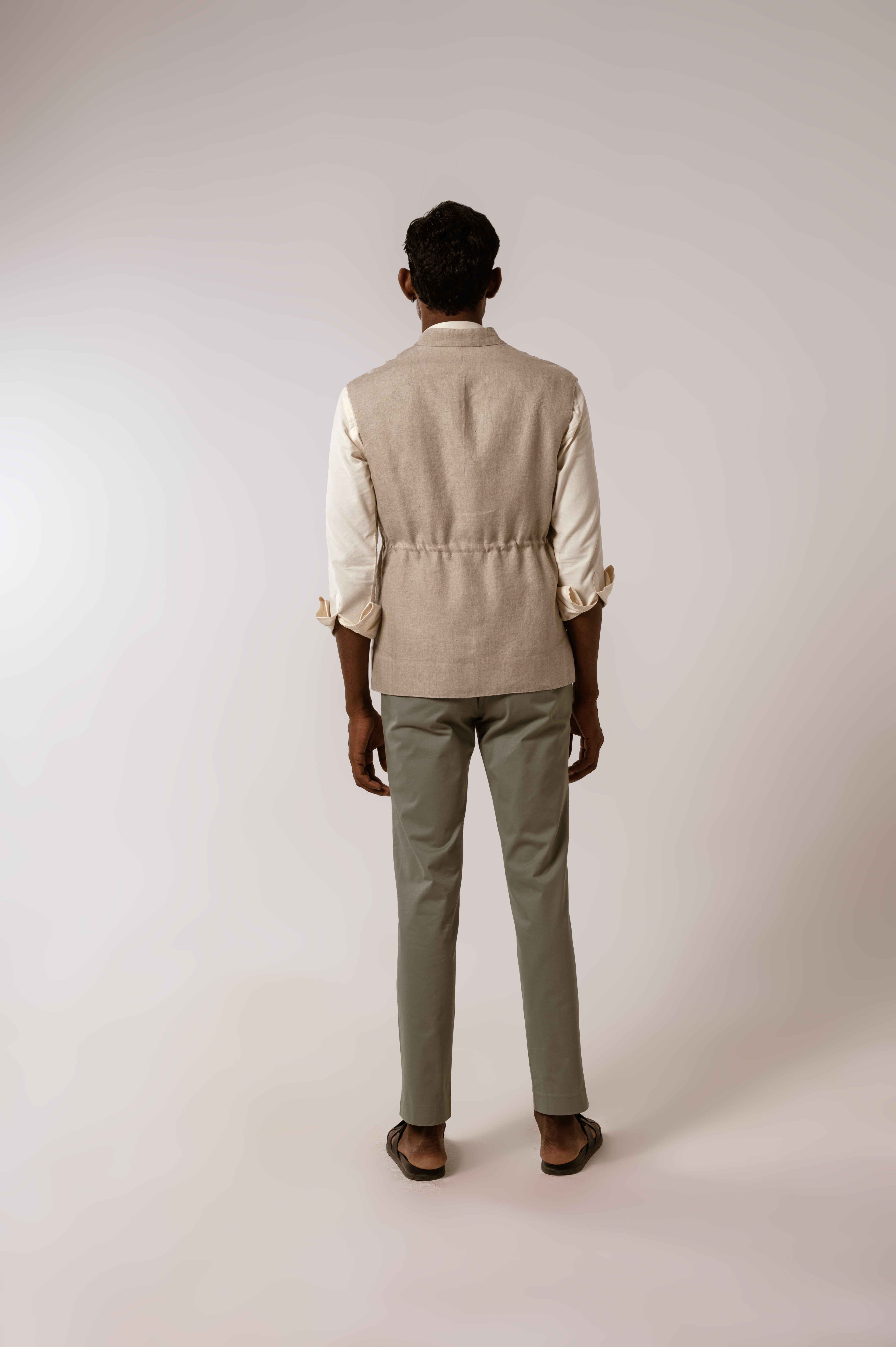 Shikar Sadri In Oatmeal Linen