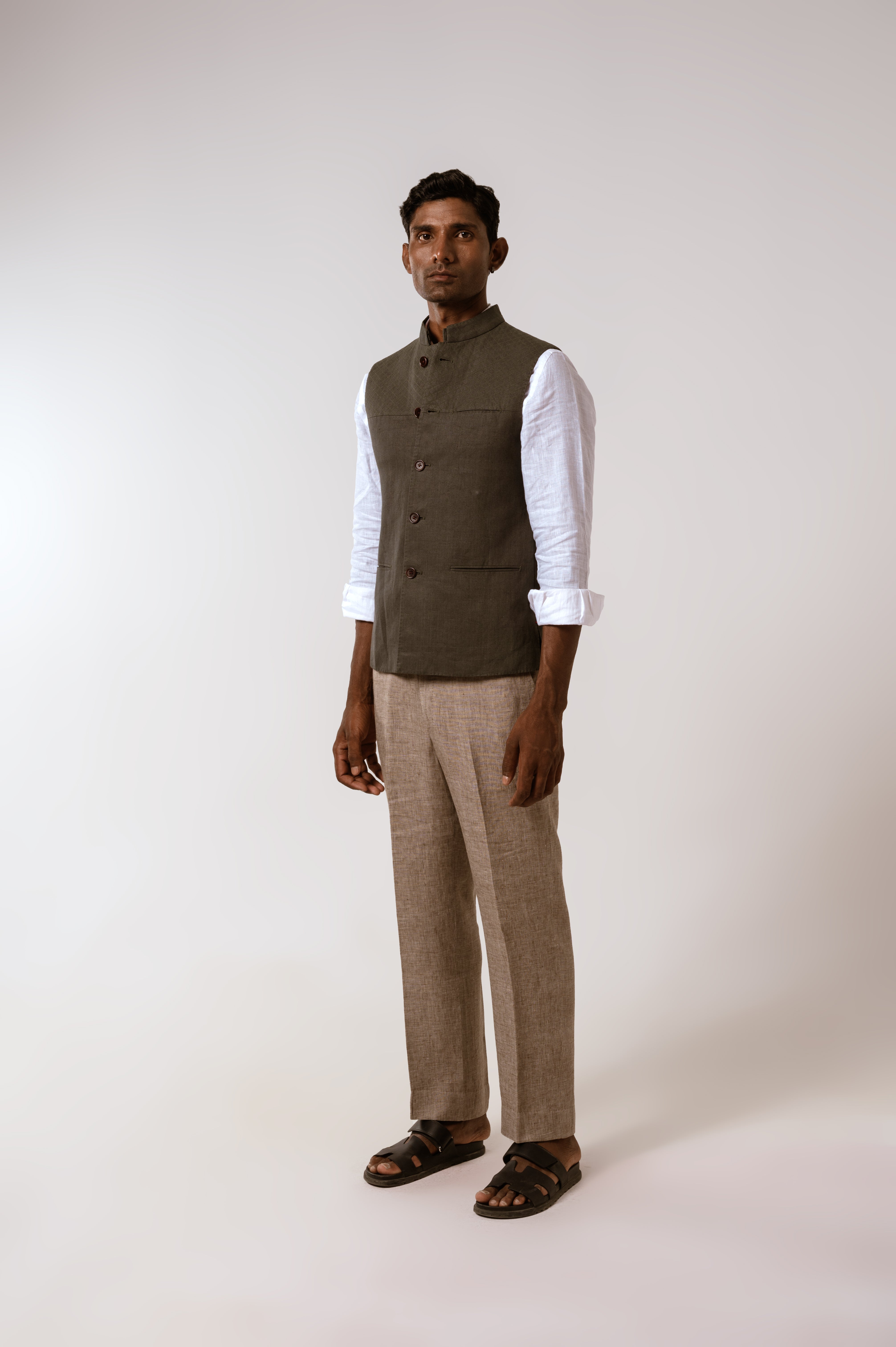 Sadri In Olive Green Linen